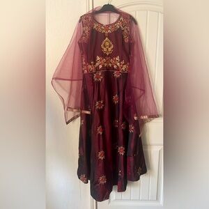 Dress Traditional Indian/Pakistani dress in maroon and gold with a modern